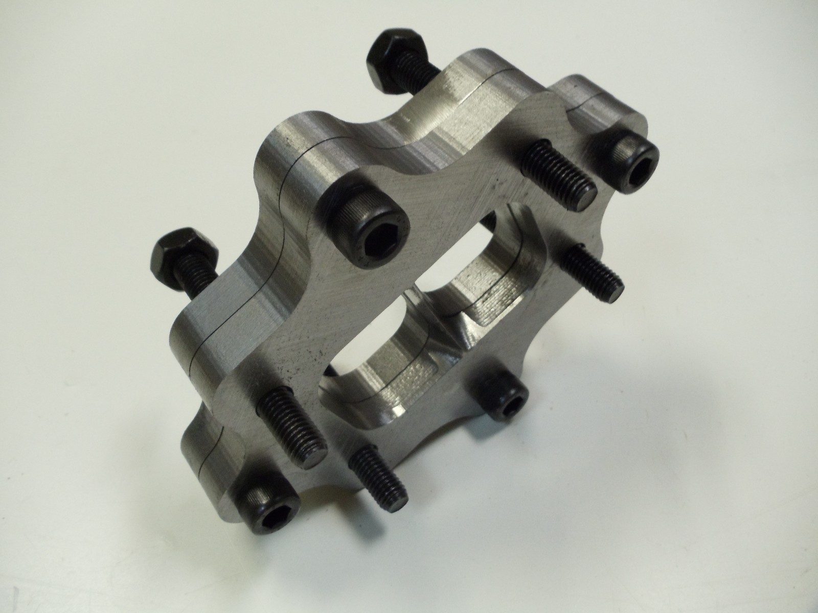 Adapts VGT 6.7 T4I Manifold to HX52 HX50 Volvo Turbo Flange Holset